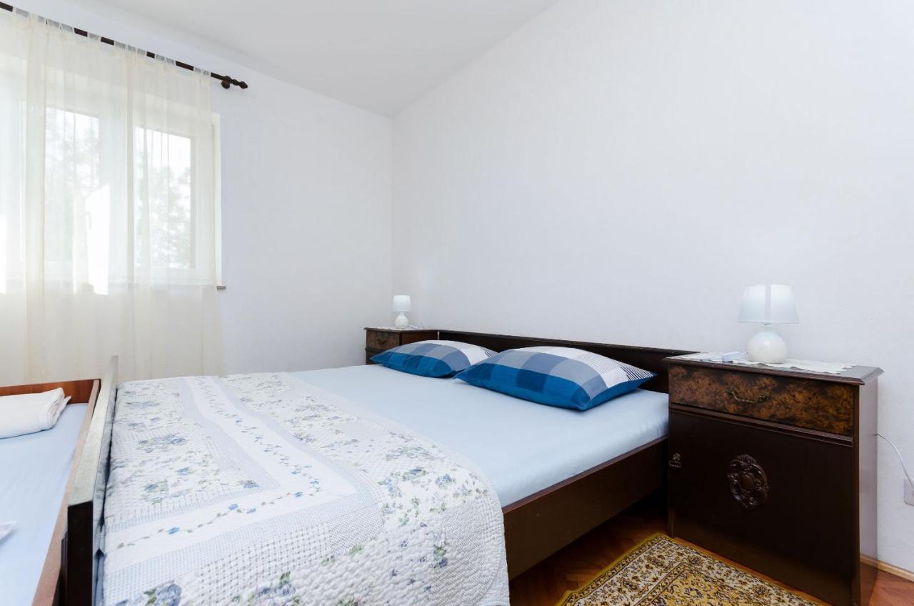 Apartment Milan Senj  Buitenkant foto