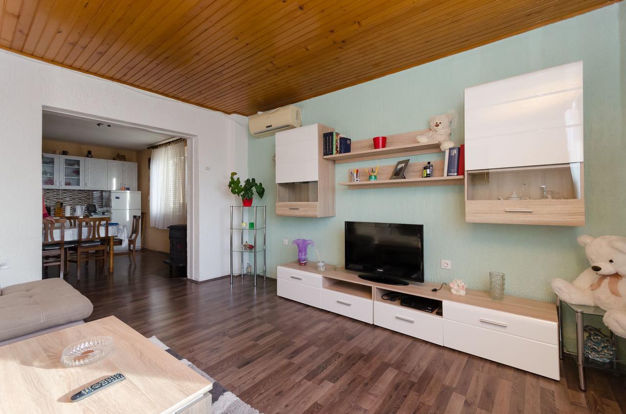Apartment Milan Senj  Buitenkant foto