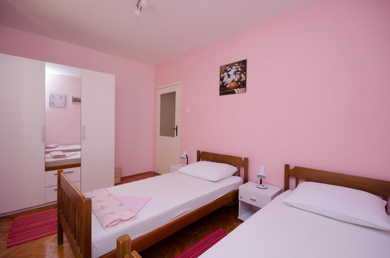Apartment Milan Senj  Buitenkant foto